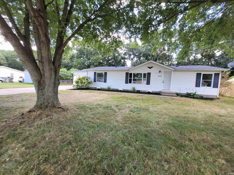Tiny photo for 30800 Oaksprings Drive, Granger, IN 46530 (MLS # 202634554)