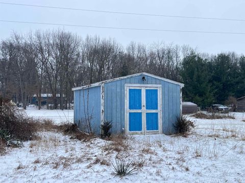 Tiny photo for 3133 River Drive, Rochester, IN 46975 (MLS # 202601472)