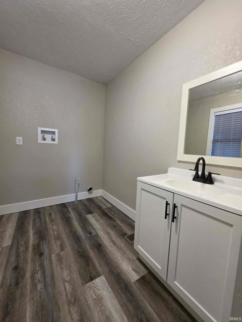 Tiny photo for 18867 5th Street, New Paris, IN 46553 (MLS # 202622464)