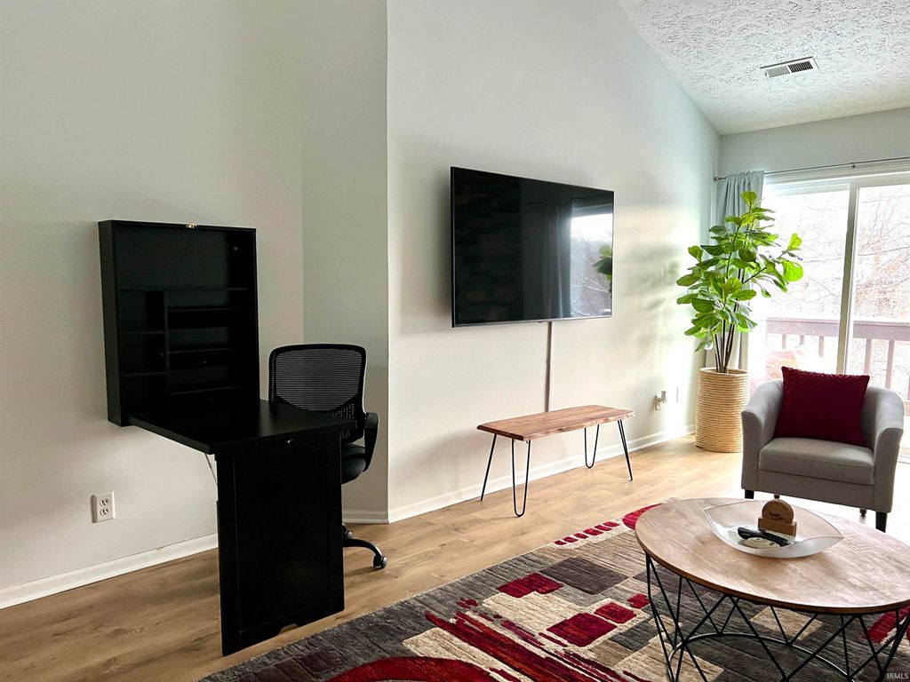 Photo of 1982 S Bay Pointe Drive #34, Bloomington, IN 47401 (MLS # 202548224)