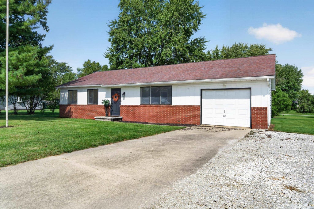 Photo of 58 OAK Street, Somerset, IN 46984 (MLS # 202638936)