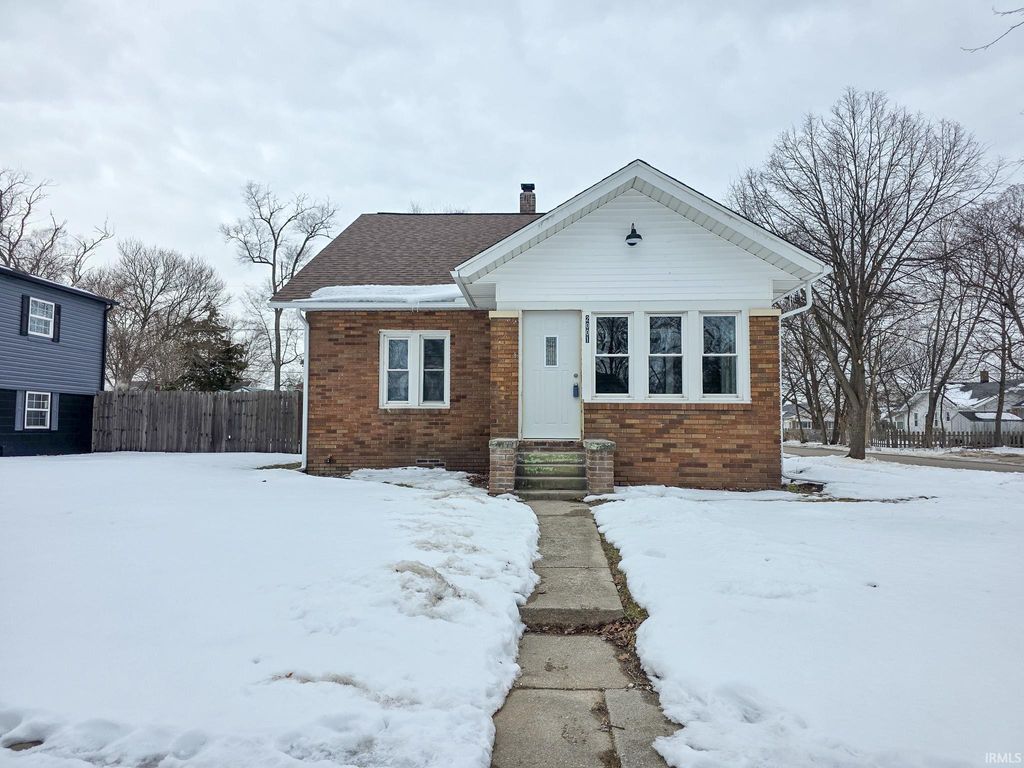 Photo of 2001 Frances Avenue, Elkhart, IN 46516 (MLS # 202604472)