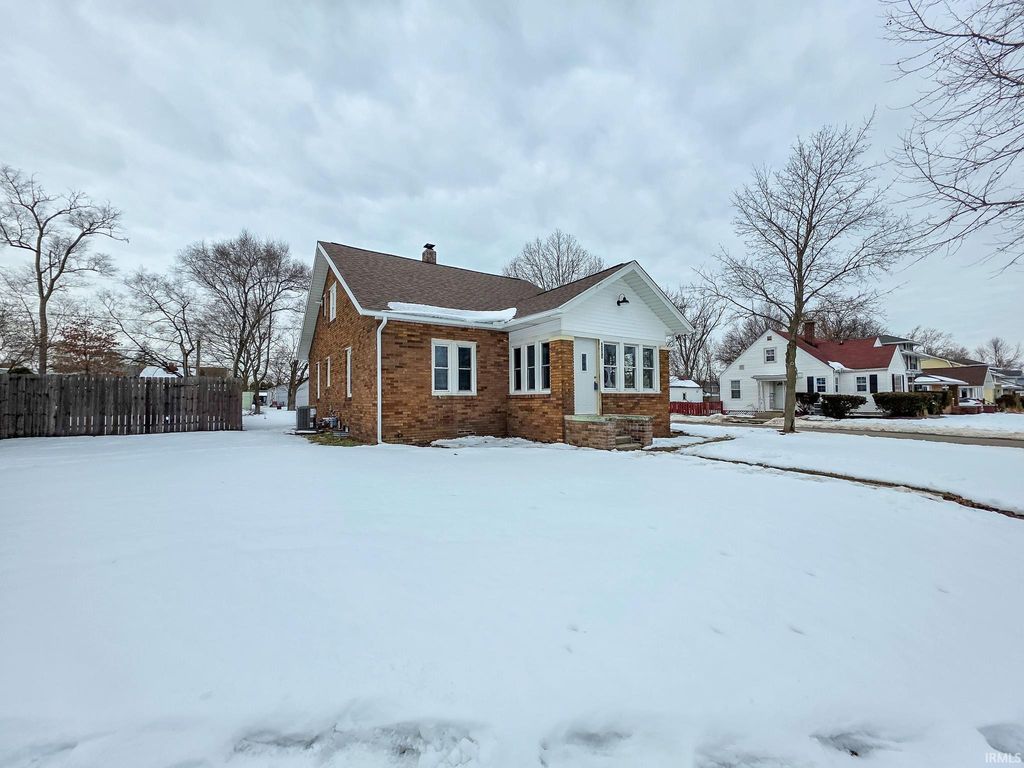 Photo of 2001 Frances Avenue, Elkhart, IN 46516 (MLS # 202604472)