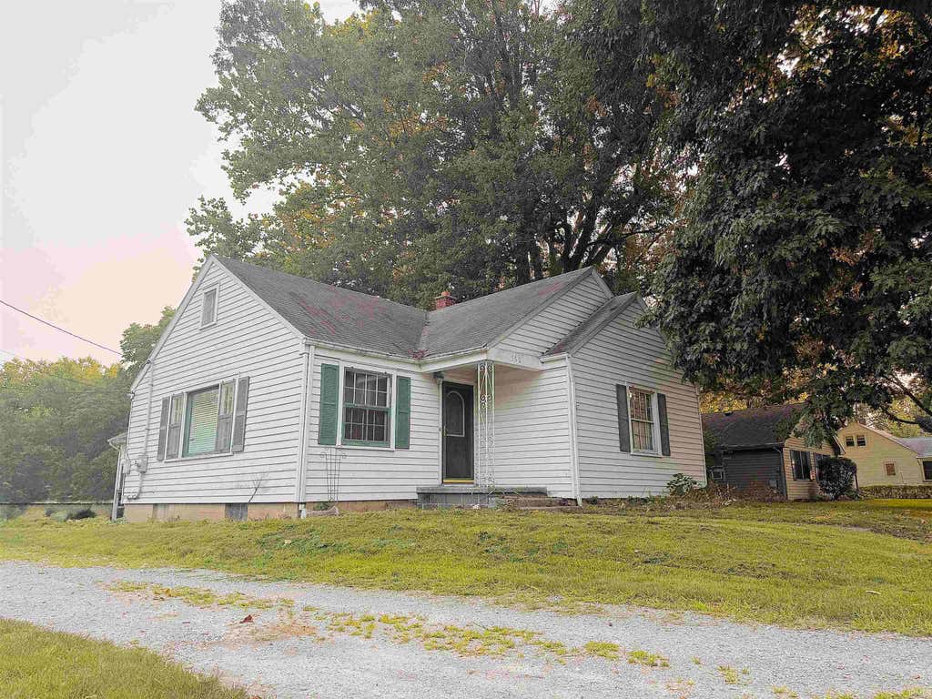 Photo of 550 Rose Avenue, New Haven, IN 46774 (MLS # 202628677)