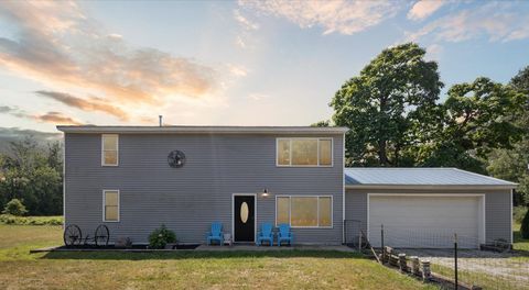 Photo of 10374 Douglas Road, Osceola, IN 46561 (MLS # 202603867)