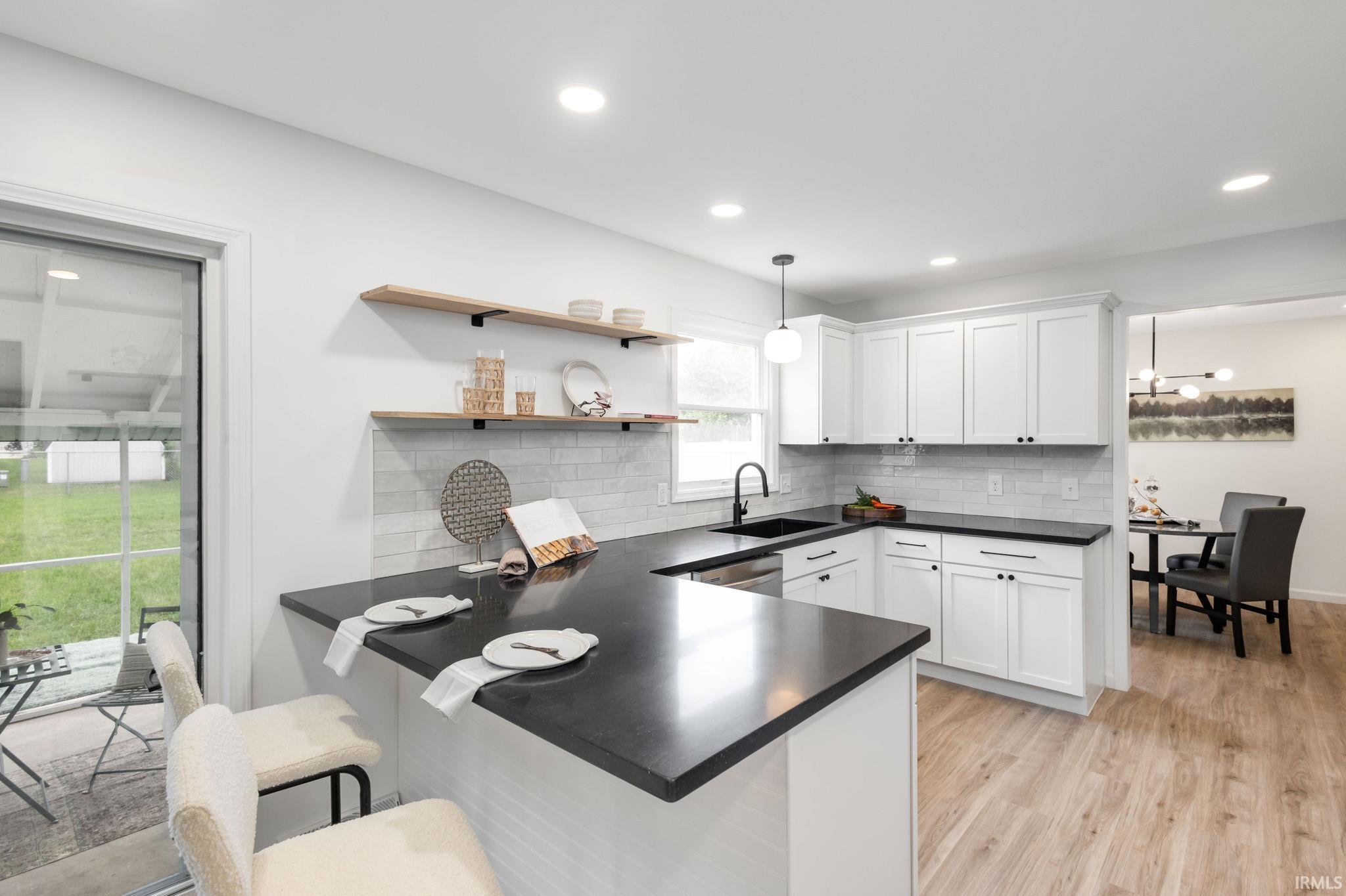 Elkhart, Indiana 46516, United States, 4 Bedrooms Bedrooms, ,3 BathroomsBathrooms,Residential,Active,202101