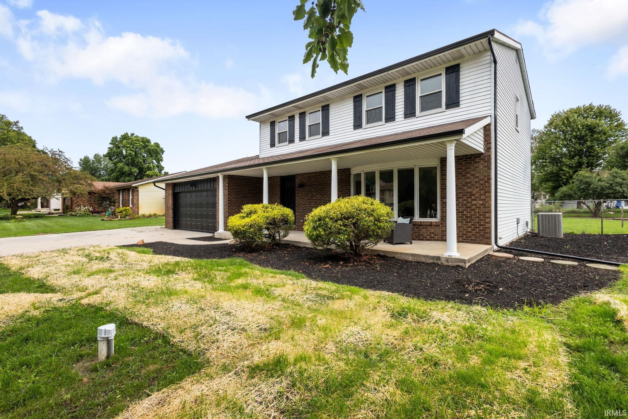 Elkhart, Indiana 46516, United States, 4 Bedrooms Bedrooms, ,3 BathroomsBathrooms,Residential,Active,202101