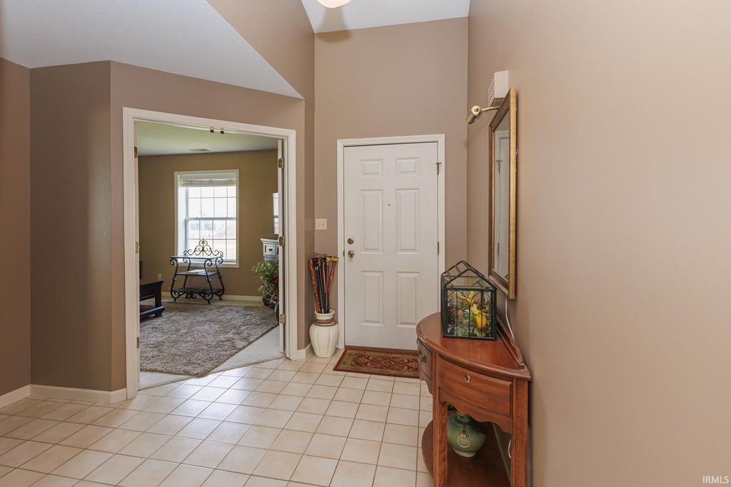 Photo of 3911 N Lakeside Drive, Muncie, IN 47304 (MLS # 202611276)