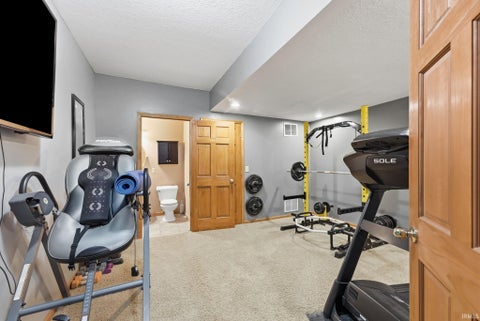 Tiny photo for 6875 W Maple Grove Road, Huntington, IN 46750 (MLS # 202642106)