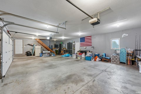 Tiny photo for 6875 W Maple Grove Road, Huntington, IN 46750 (MLS # 202642106)