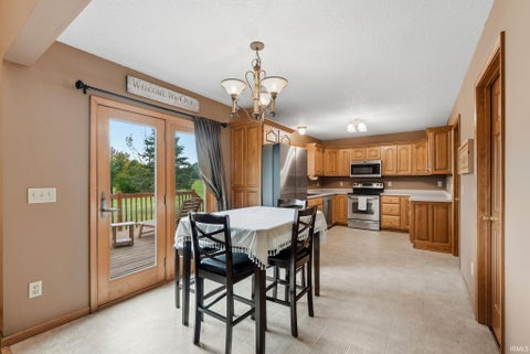 Tiny photo for 6875 W Maple Grove Road, Huntington, IN 46750 (MLS # 202642106)