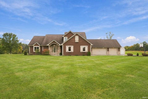 Tiny photo for 6875 W Maple Grove Road, Huntington, IN 46750 (MLS # 202642106)