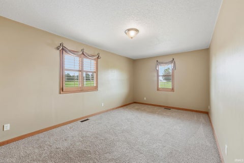 Tiny photo for 6875 W Maple Grove Road, Huntington, IN 46750 (MLS # 202642106)