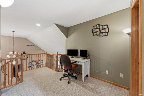 Tiny photo for 6875 W Maple Grove Road, Huntington, IN 46750 (MLS # 202642106)
