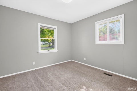 Tiny photo for 20 Chesapeake Court, Lafayette, IN 47909 (MLS # 202642381)