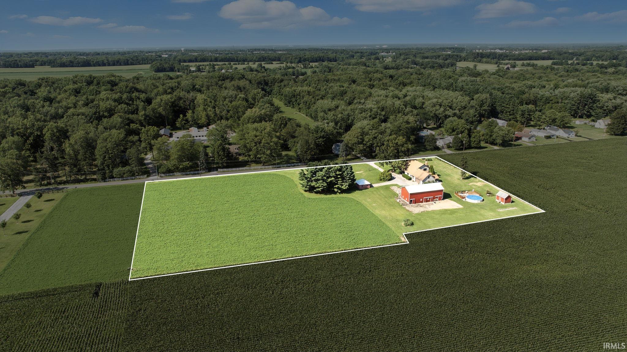 Mishawaka, Indiana 46544, United States, 5 Bedrooms Bedrooms, ,3 BathroomsBathrooms,Residential,Pending,214228