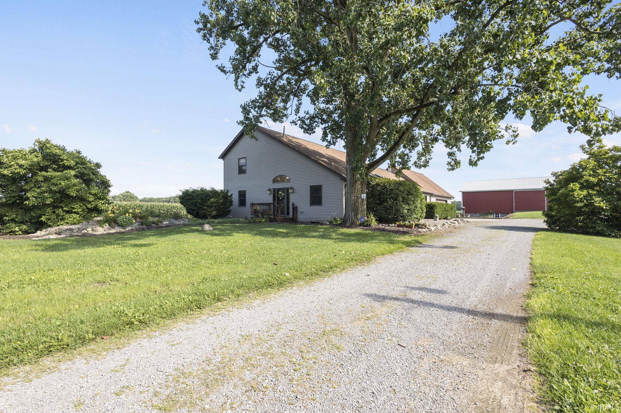 Mishawaka, Indiana 46544, United States, 5 Bedrooms Bedrooms, ,3 BathroomsBathrooms,Residential,Pending,214228