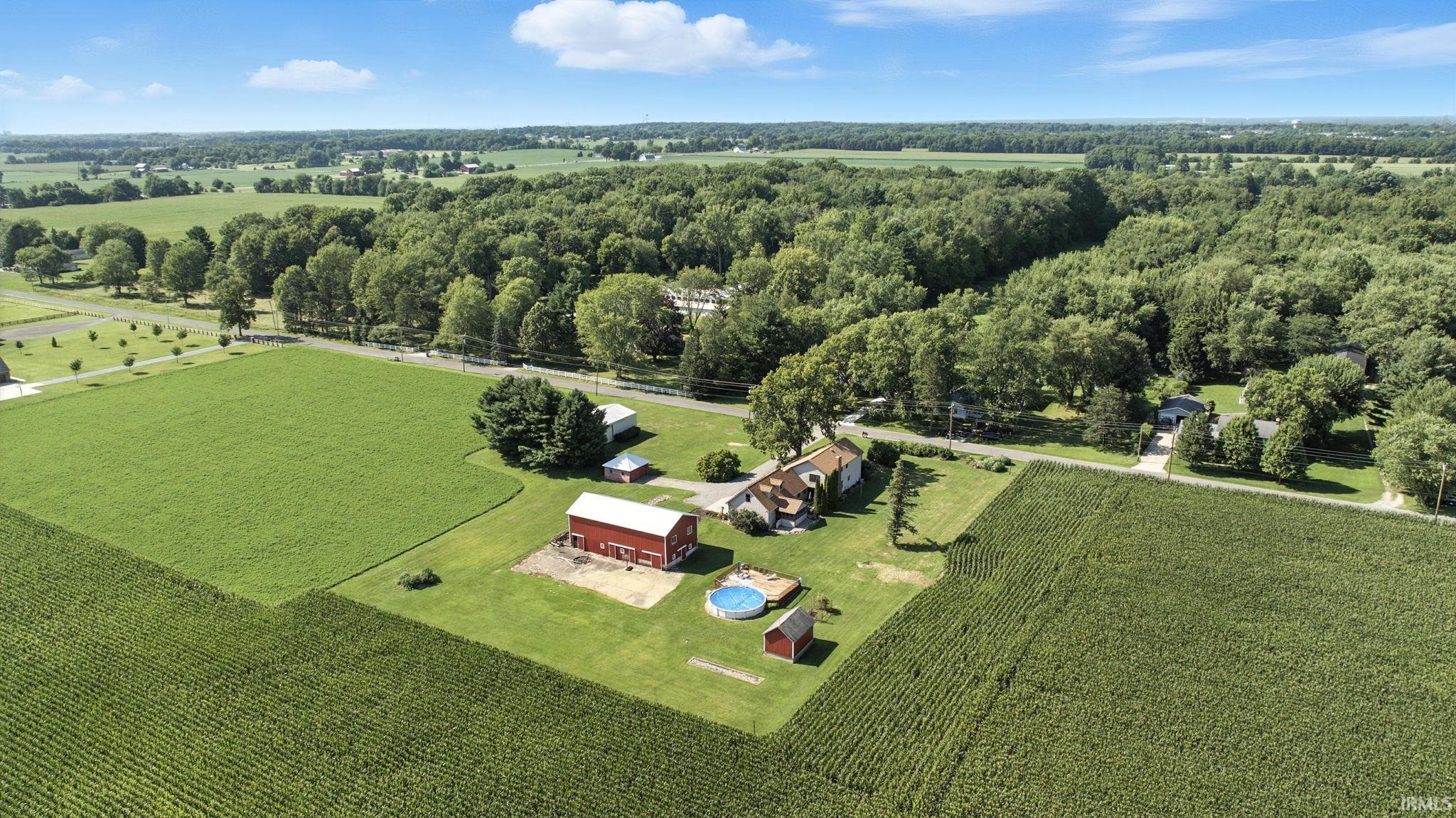 Mishawaka, Indiana 46544, United States, 5 Bedrooms Bedrooms, ,3 BathroomsBathrooms,Residential,Pending,214228