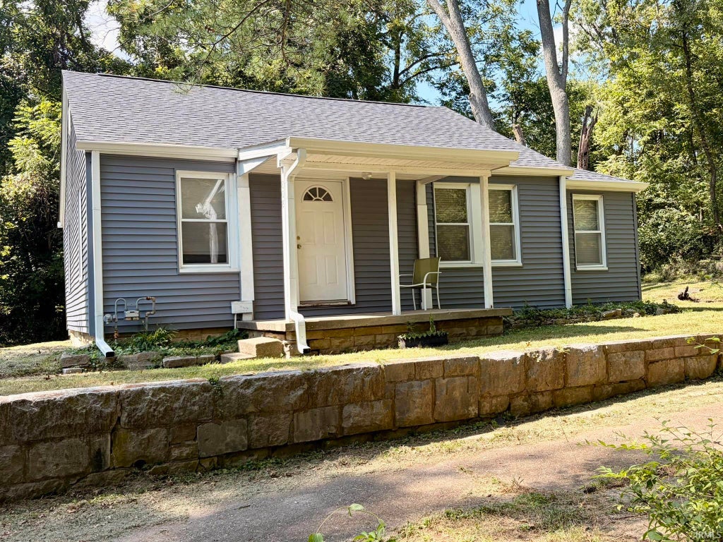 Photo of 808 W Ralston Drive, Bloomington, IN 47403 (MLS # 202636370)