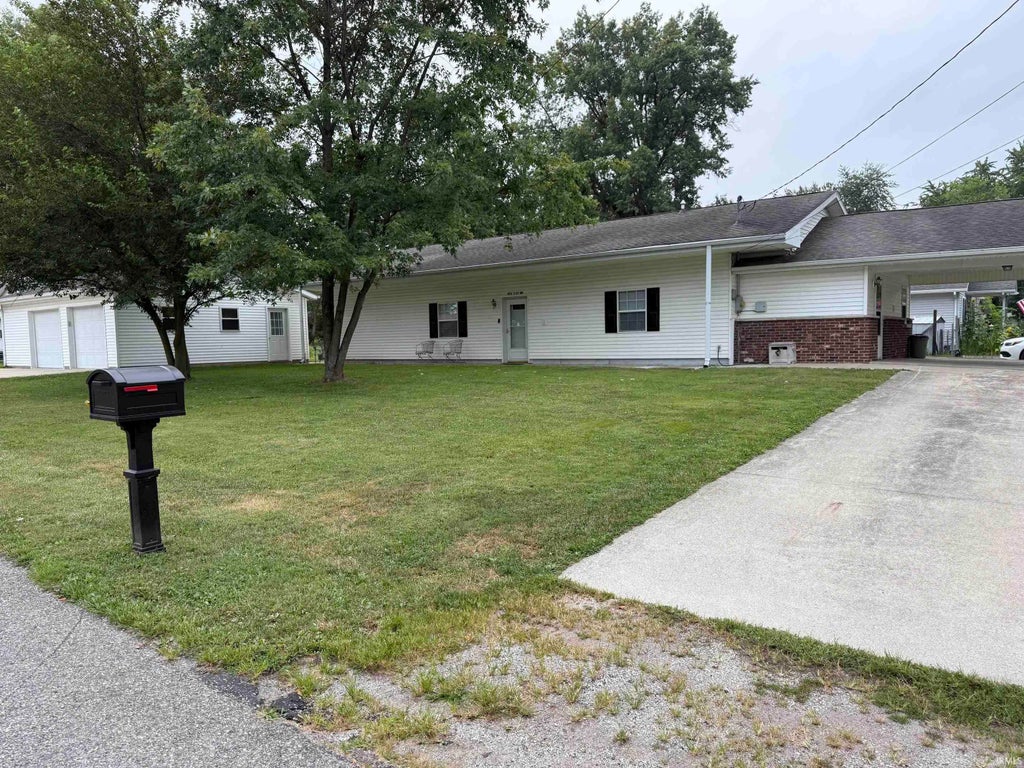Photo of 1122 C St NW ST, Linton, IN 47441 (MLS # 202630158)