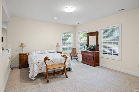 Tiny photo for 864 Commodores Circle, Lafayette, IN 47909 (MLS # 202609559)