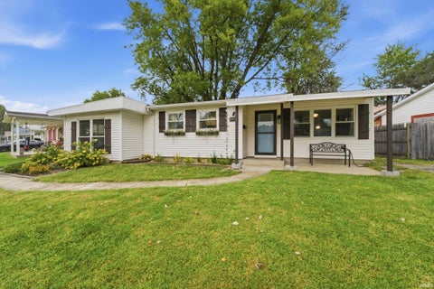 Tiny photo for 2549 Cambridge Road, Lafayette, IN 47909 (MLS # 202637671)