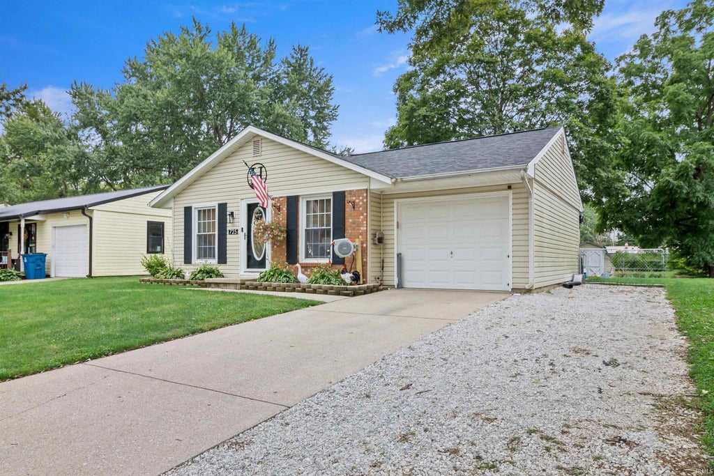 Photo of 725 Beech Drive, Gas City, IN 46933 (MLS # 202639234)