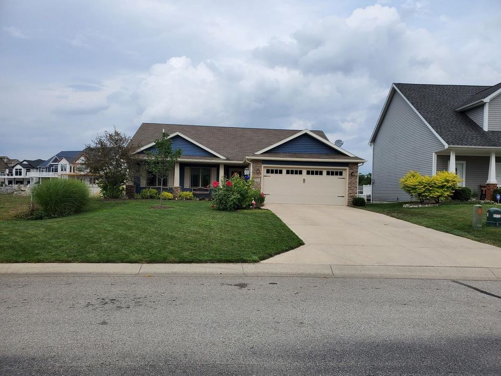 Photo of 255 Lane 270 Hamilton Lk Lk, Hamilton, IN 46742 (MLS # 202601921)