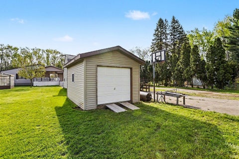 Tiny photo for 51837 Mayflower Road, South Bend, IN 46628 (MLS # 202613034)