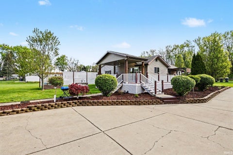 Tiny photo for 51837 Mayflower Road, South Bend, IN 46628 (MLS # 202613034)