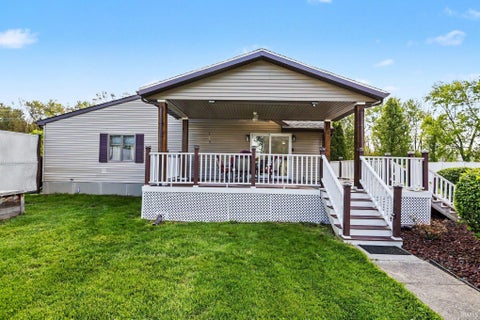 Tiny photo for 51837 Mayflower Road, South Bend, IN 46628 (MLS # 202613034)