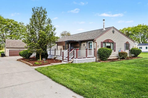 Tiny photo for 51837 Mayflower Road, South Bend, IN 46628 (MLS # 202613034)
