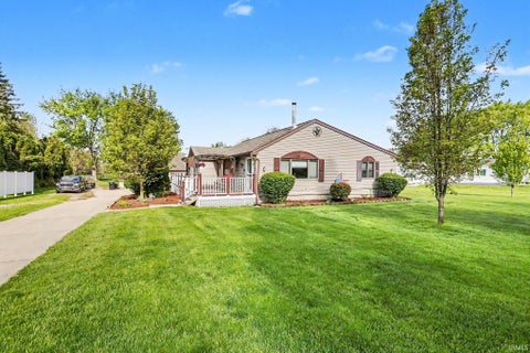 Tiny photo for 51837 Mayflower Road, South Bend, IN 46628 (MLS # 202613034)