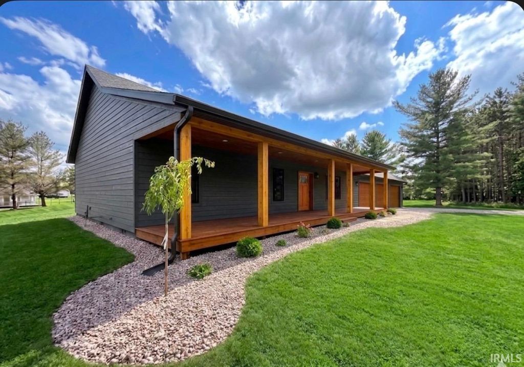 Photo of 125 Bennett Road, Bedford, IN 47421 (MLS # 202616845)