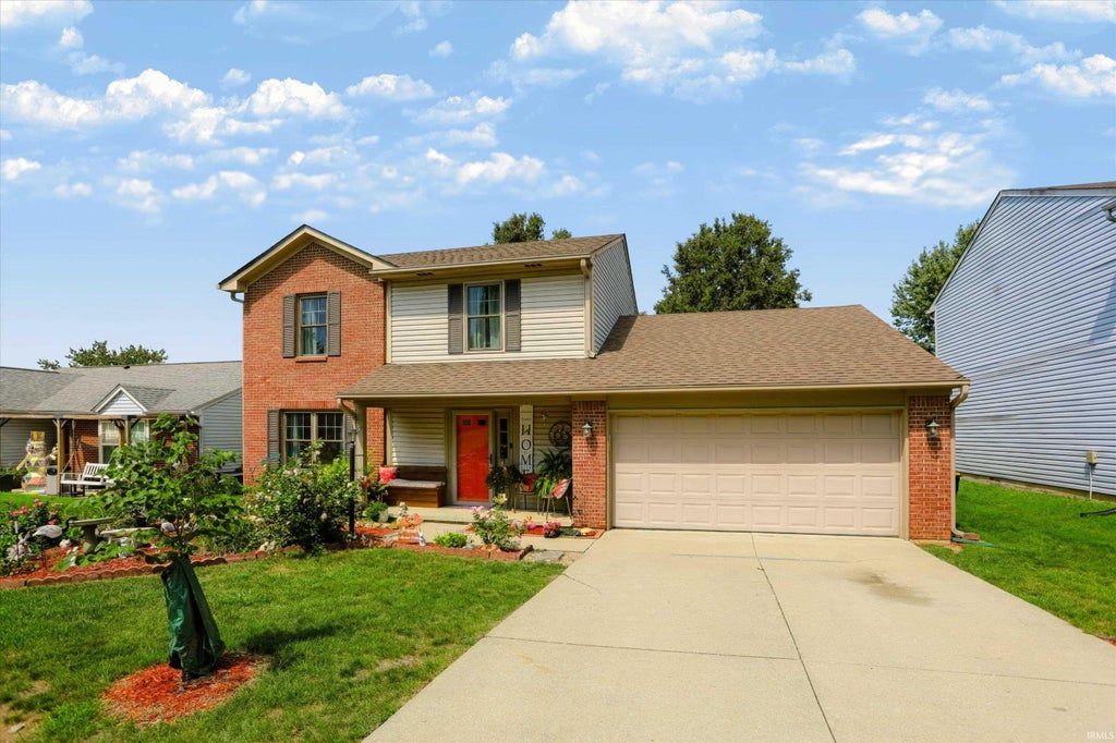 Photo of 1544 W Edinburgh Bend, Bloomington, IN 47403 (MLS # 202636723)