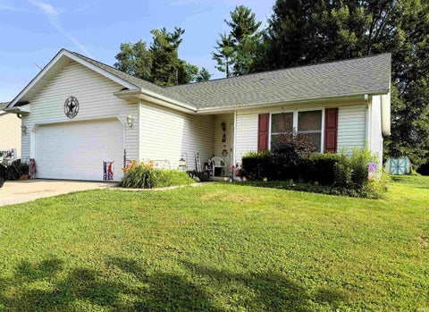 Photo of 343 E Cardinal Glen Drive, Bloomington, IN 47401 (MLS # 202627142)