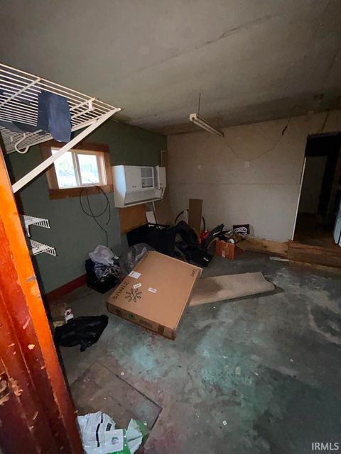 Tiny photo for 1607 E 36Th Street, Marion, IN 46953 (MLS # 202542326)