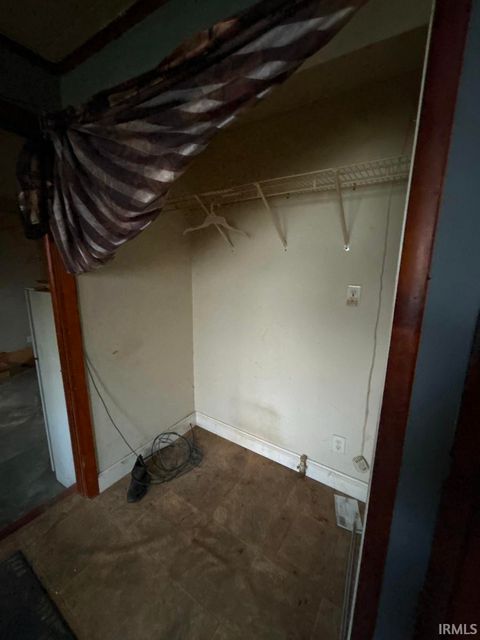 Tiny photo for 1607 E 36Th Street, Marion, IN 46953 (MLS # 202542326)