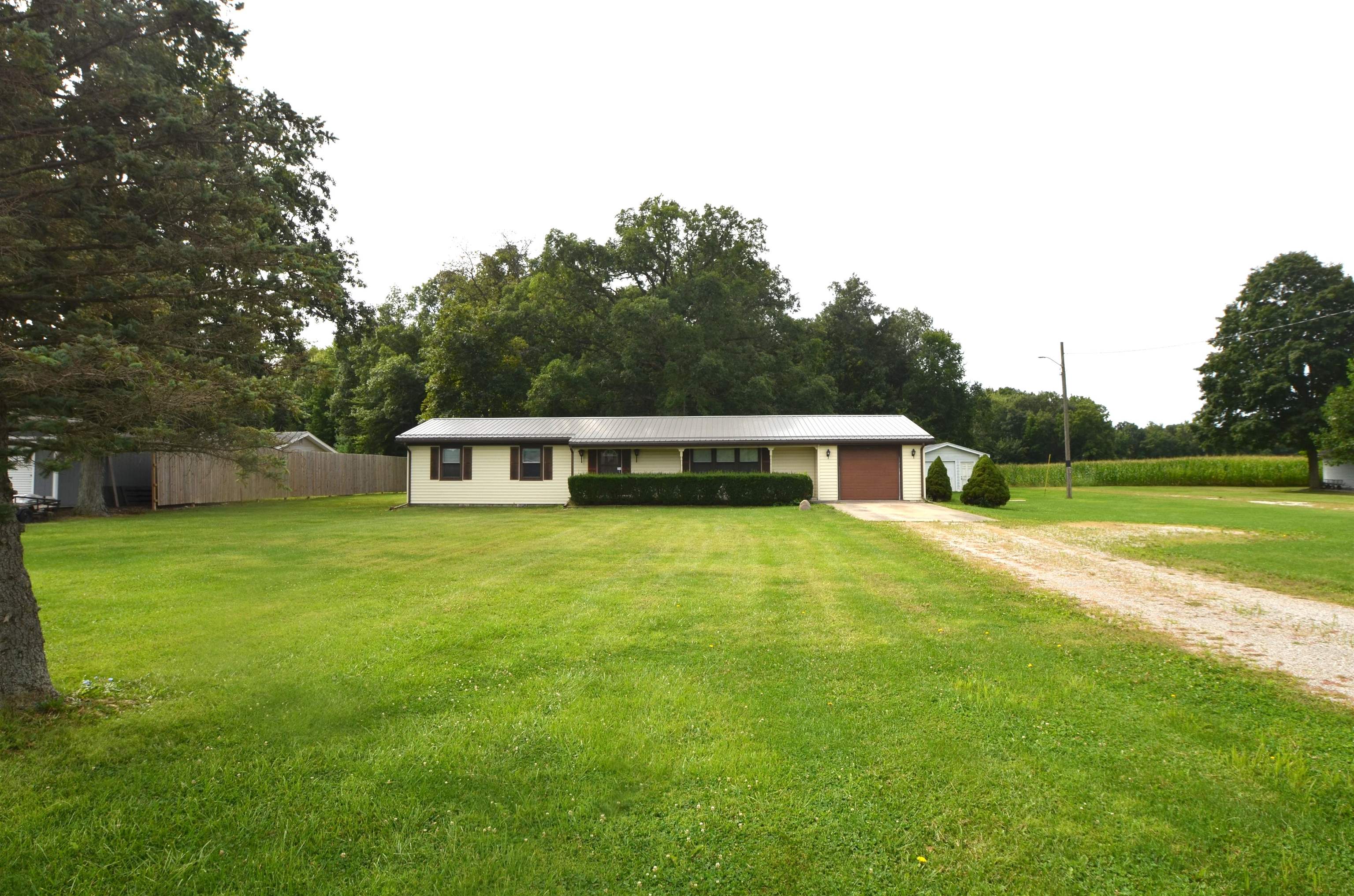 11264 E 550 South