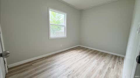 Tiny photo for 1008 E Spraker Street, Kokomo, IN 46901 (MLS # 202633890)
