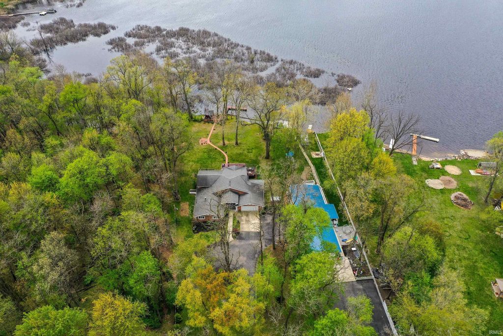 Photo of 22618 Lake Shore Drive, Elkhart, IN 46514 (MLS # 202621006)
