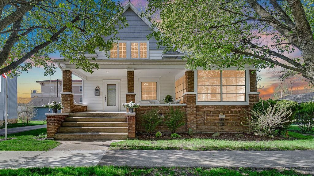 Photo of 315 E Washington Street, Culver, IN 46511 (MLS # 202614356)