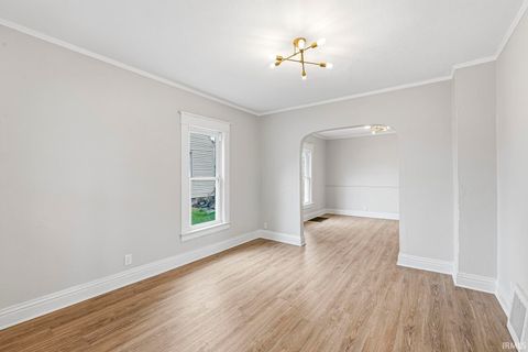 Tiny photo for 1434 E 4th Street, Mishawaka, IN 46544 (MLS # 202612061)