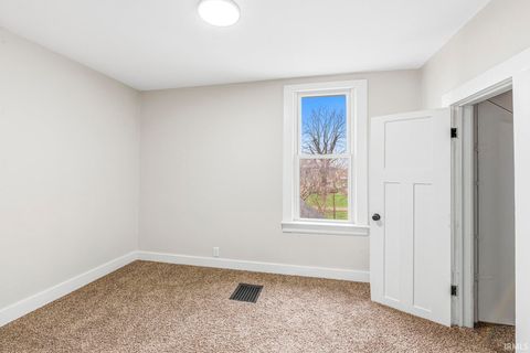 Tiny photo for 1434 E 4th Street, Mishawaka, IN 46544 (MLS # 202612061)
