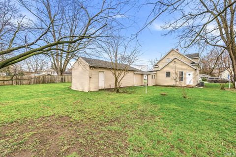 Tiny photo for 1434 E 4th Street, Mishawaka, IN 46544 (MLS # 202612061)