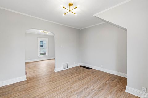 Tiny photo for 1434 E 4th Street, Mishawaka, IN 46544 (MLS # 202612061)