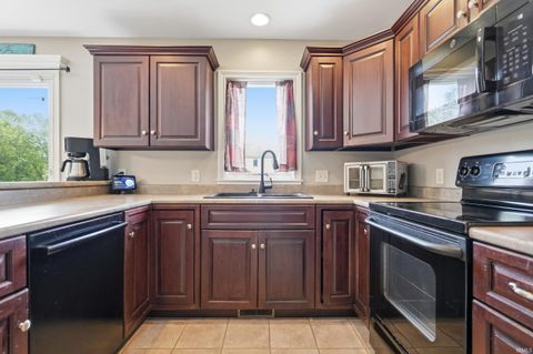 Tiny photo for 1125 Coral Isle Cove, Fort Wayne, IN 46845 (MLS # 202620965)