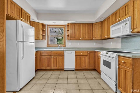 Tiny photo for 712 Windsor Avenue, Evansville, IN 47720 (MLS # 202638877)