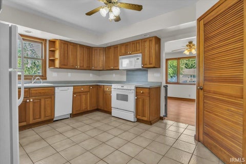 Tiny photo for 712 Windsor Avenue, Evansville, IN 47720 (MLS # 202638877)