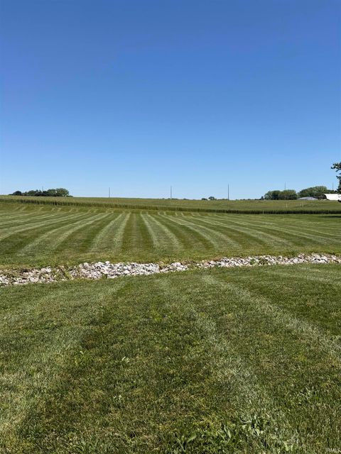 Tiny photo for 724 W Aspen Drive, Haubstadt, IN 47639 (MLS # 202618589)